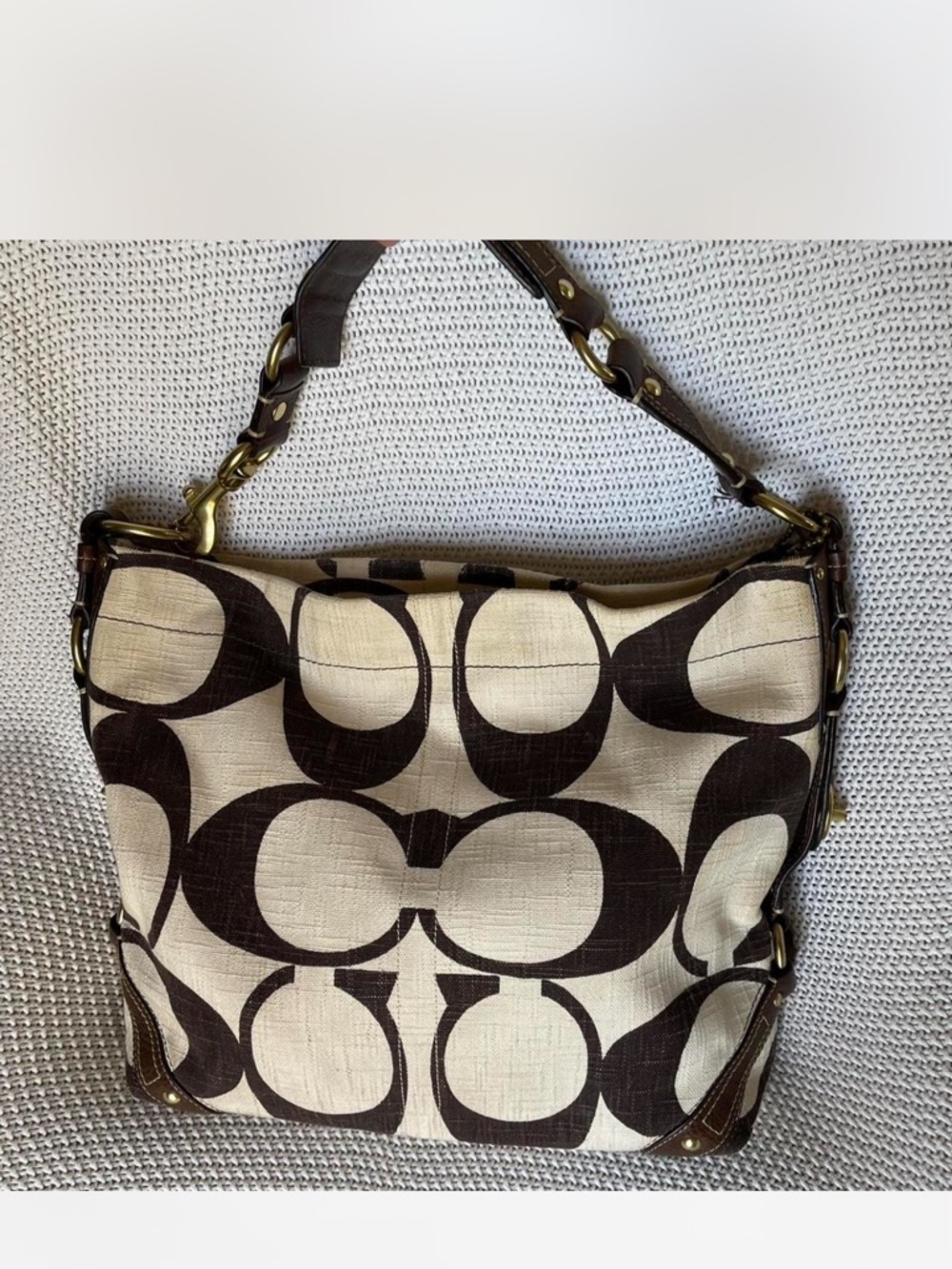 In search of (ISO) of this specific Carly cream bag
